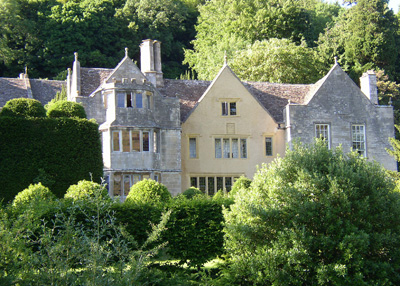 manor south