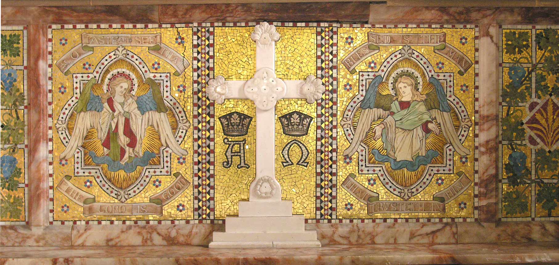 Chancel reredos